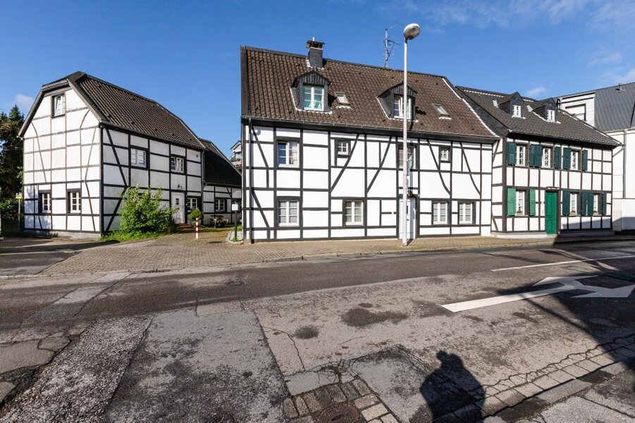 WBS erforderlich - 2-Zimmer-Wohnung in Mülheim-Saarn - Photo 2